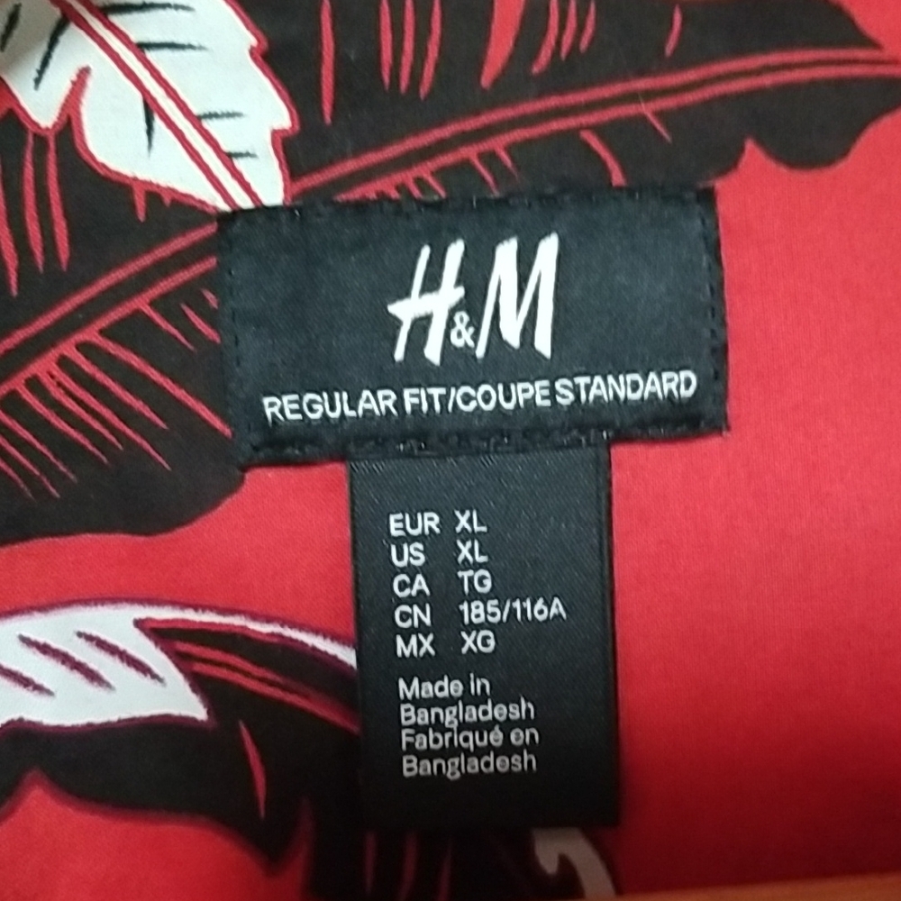 H&M Red and Black Leaf Print Shirt - Picture 2 of 7